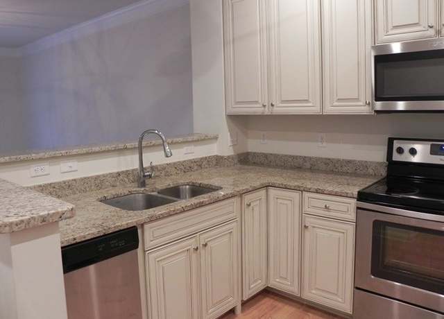 Photo of 22 Farmstead Ln #107, Sudbury, MA 01776