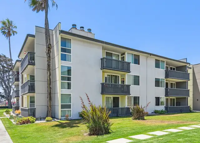 Photo of 4200 Harbor Blvd, Oxnard, CA 93035
