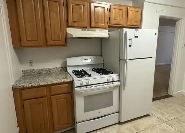 Property at 100 Sewall Ave, Brookline, MA, 02446, 2 beds, 1 bath, [object Object]