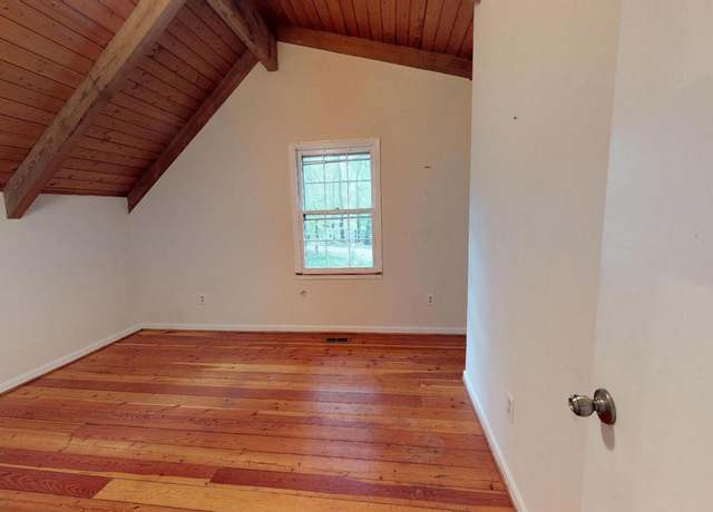 Photo of 412 Ole Dirt Rd, Great Falls, VA 22066