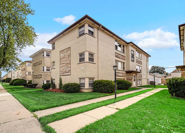 Photo of 7414 N Harlem Ave #3, Chicago, IL 60631