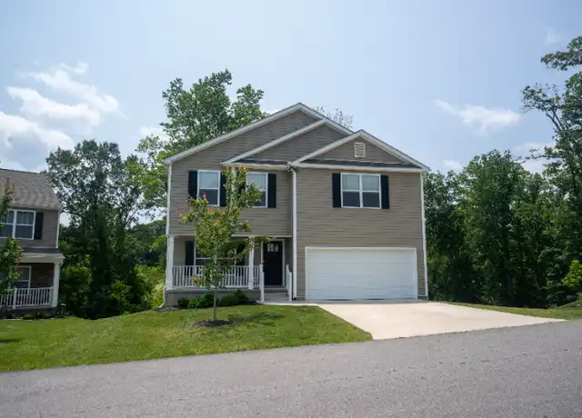 Property at 103 Colt St, Candler, NC, 28715, 3 beds, 3 baths, [object Object]