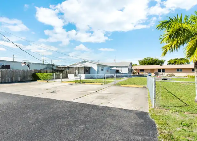 Property at 115 SE 2nd St Unit 1-2, Hallandale Beach, FL, 33009, 1 bed, 1 bath, [object Object]