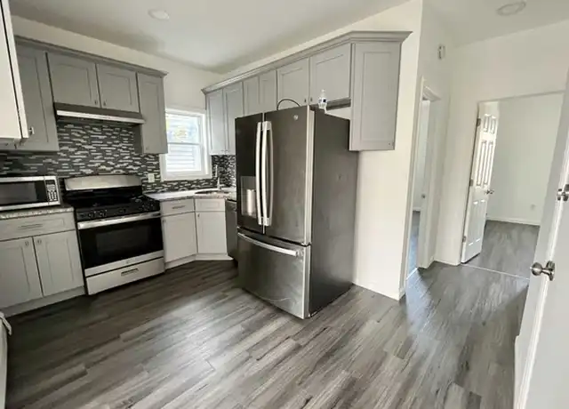 Property at 176 Bartholdi Ave Unit 2, Jersey City, NJ, 07305, 3 beds, 1.5 baths, [object Object]