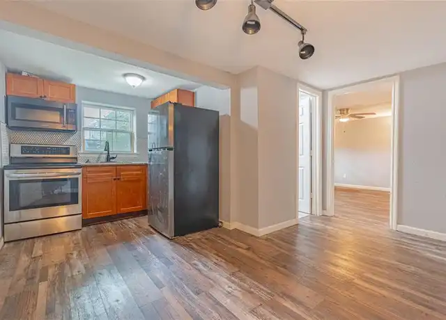 Property at 4206 Walker St Unit B, Houston, TX, 77023, 2 beds, 1 bath, [object Object]