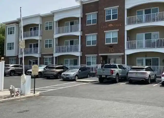 Property at 70 Oak St Unit 307, Rochelle Park, NJ, 07662, 3 beds, 2 baths, [object Object]