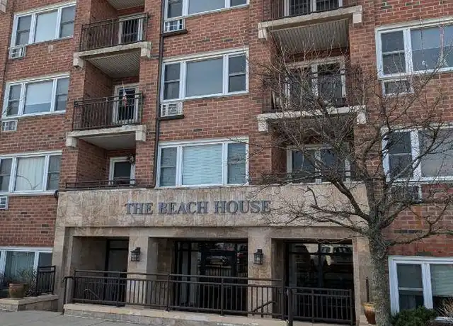 Property at 740 E Broadway Unit 2F, Long Beach, NY, 11561, 1 bed, 1 bath, [object Object]