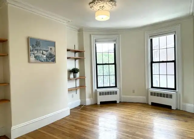 Property at 145 Arlington St, Boston, MA, 02116, 2 beds, 1 bath, [object Object]