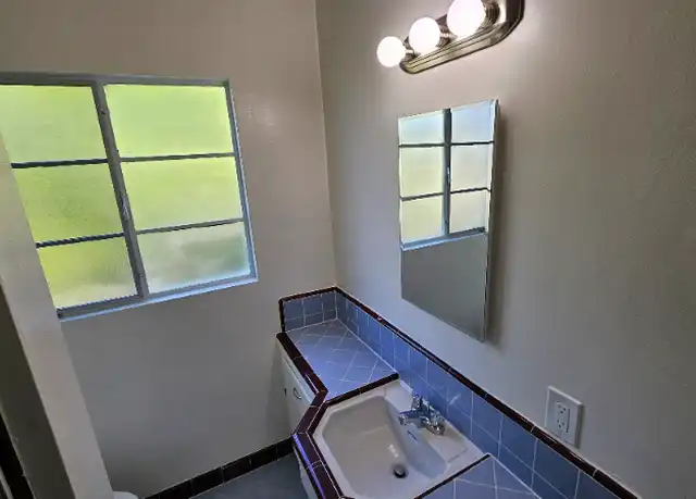 Property at 4221 Los Feliz Blvd Unit 11, Los Angeles, CA, 90027, 1 bed, 1 bath, [object Object]