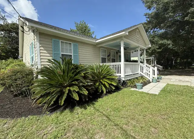 Property at 2717 Oaklawn St, Beaufort, SC, 29902, 3 beds, 2.5 baths, [object Object]