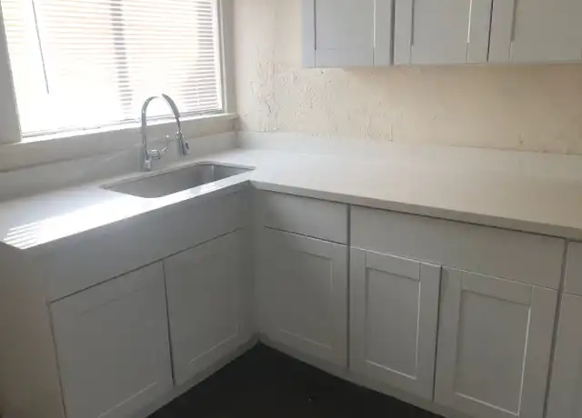 Property at 2013 W Adams St Unit 2015, Phoenix, AZ, 85009, 2 beds, 1 bath, [object Object]