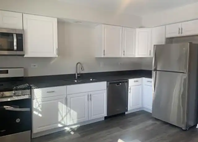 Property at 385 N Wood Dale Rd Unit ROAD4, Wood Dale, IL, 60191, 2 beds, 1.5 baths, [object Object]