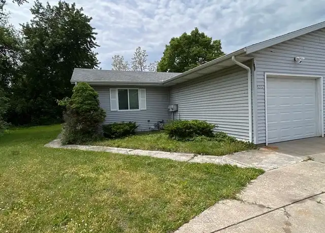 Property at 926 Sprucewood Ln, South Bend, IN, 46637, 2 beds, 1 bath, [object Object]
