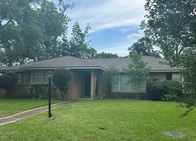 Property at 3611 Broadmead Dr, Houston, TX, 77025, 4 beds, 2.5 baths, [object Object]