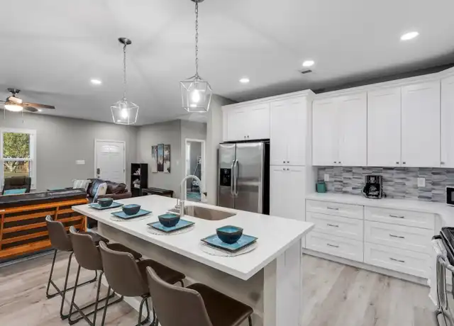 Property at 4019 Avenue S, Galveston, TX, 77550, 3 beds, 2 baths, [object Object]