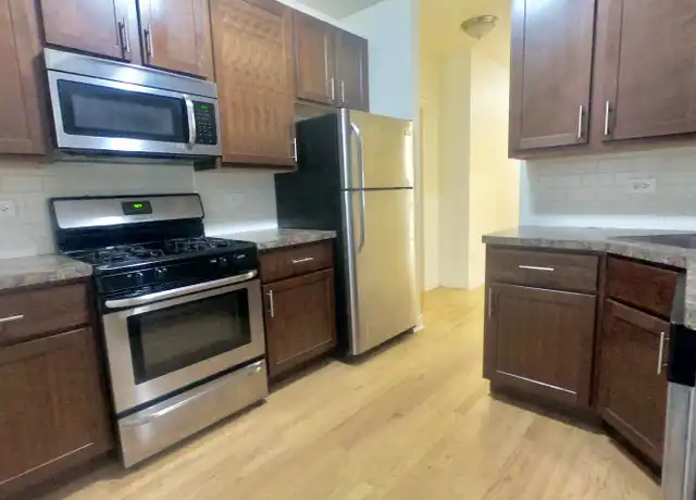 Property at 4871 N Washtenaw Ave Unit 4869-3, Chicago, IL, 60625, 2 beds, 1 bath, [object Object]