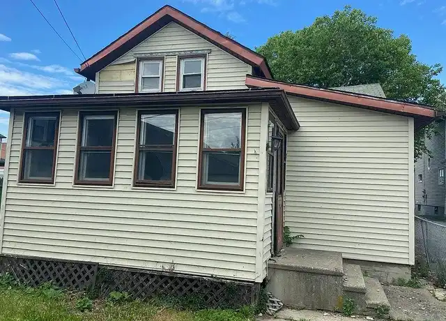 Property at 536 Hemlock St, Scranton, PA, 18505, 3 beds, 1 bath, [object Object]