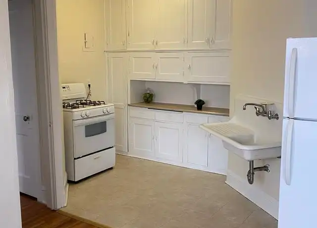 Property at 3617 Bryant Ave S Unit 203, Minneapolis, MN, 55409, 1 bed, 1 bath, [object Object]