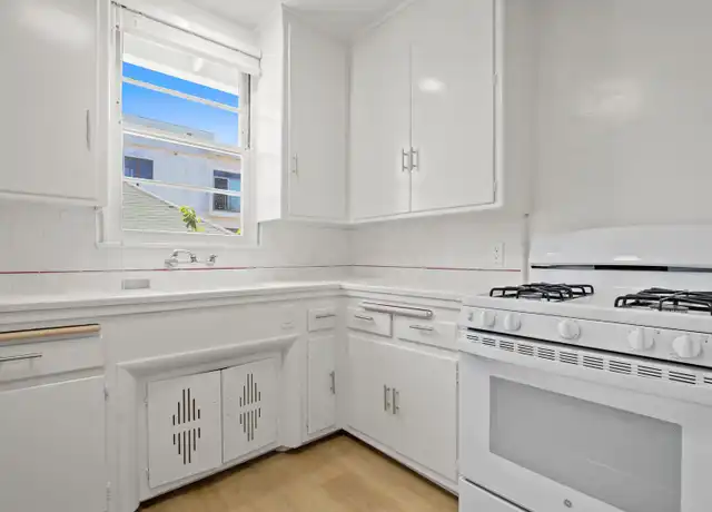 Property at 1034 5th St unit E, Santa Monica, CA, 90403, 1 bed, 1 bath, [object Object]