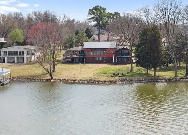 Property at 104 Windward Pt, Hendersonville, TN, 37075, 4 beds, 4.5 baths, [object Object]