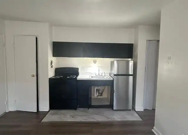 Property at 3310 Camvic Ter Unit 7, Cincinnati, OH, 45211, 1 bed, 1 bath, [object Object]