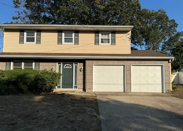 Property at 3 Mueller Dr, Selden, NY, 11784, 4 beds, 2.5 baths, [object Object]