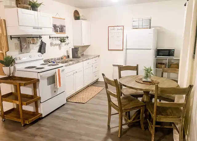 Property at 1418 Lynn St Unit 9, Thibodaux, LA, 70301, 2 beds, 1 bath, [object Object]