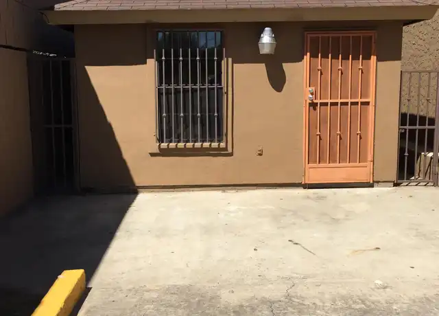 Property at 2620 N Smith Ave, Laredo, TX, 78043, 0 beds, 1 bath, [object Object]
