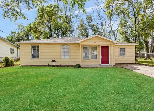 Property at 8122 Homewood Ln, Houston, TX, 77028, 4 beds, 1 bath, [object Object]
