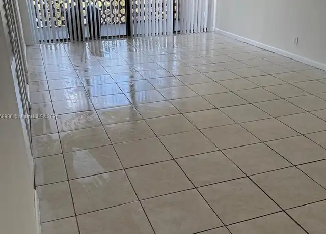 Property at 4222 Inverrary Blvd #4805, Lauderhill, FL, 33319, 1 bed, 1.5 baths, [object Object]