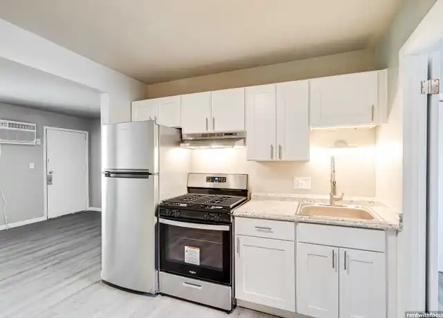 Property at 205 Adams St Unit 29, Neenah, WI, 54956, 1 bed, 1 bath, [object Object]