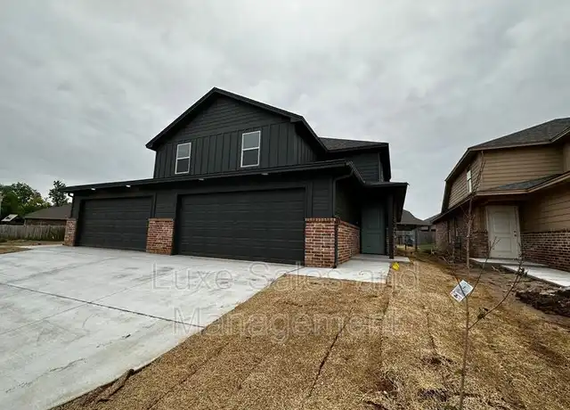 Property at 10810 NW 119th Pl, Yukon, OK, 73099, 3 beds, 2.5 baths, [object Object]
