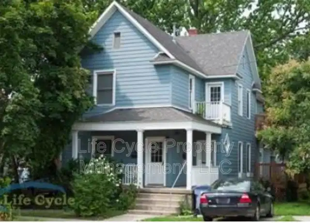 Property at 241 Lane Ave NW Unit 2, Grand Rapids, MI, 49504, 2 beds, 1 bath, [object Object]