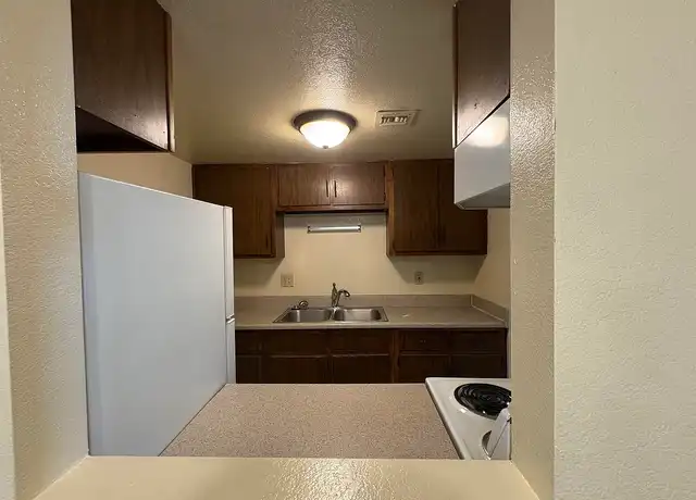 Property at Pepper Tree Apartments - 3150 E Bellevue St, Tucson, AZ, 85716, 1 bed, 1 bath, [object Object]