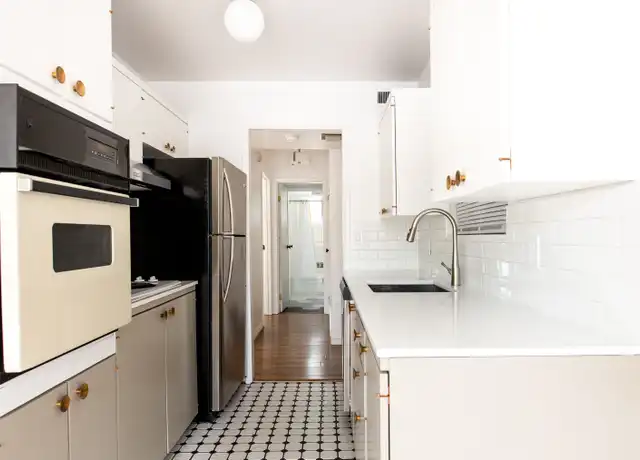 Property at 131 S 1000 E, Salt Lake City, UT, 84102, 1 bed, 1 bath, [object Object]