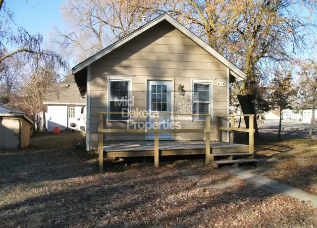Property at 601 S Lawler St, Mitchell, SD, 57301, 2 beds, 1 bath, [object Object]