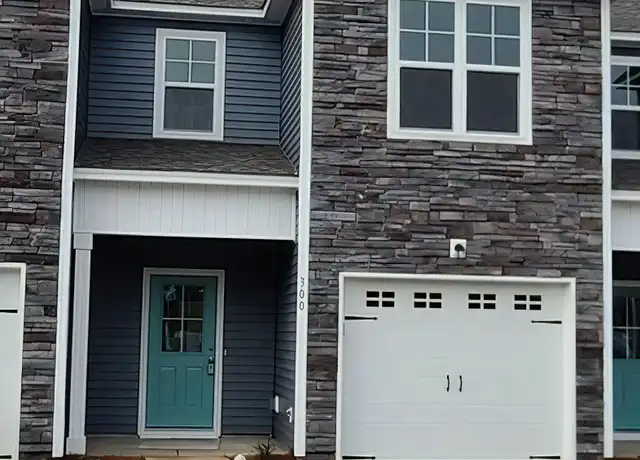 Property at 300 S Stingray Ln, Sneads Ferry, NC, 28460, 3 beds, 2.5 baths, [object Object]