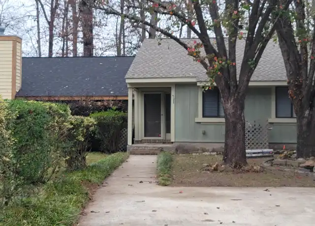 Property at 211 Somerset Dr, Warner Robins, GA, 31088, 2 beds, 2 baths, [object Object]