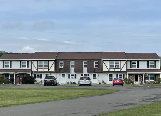 Property at 36 W State St Unit A-4, Sherburne, NY, 13460, 2 beds, 1.5 baths, [object Object]