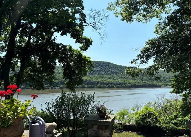 Property at 27 Webb Ln Unit 2S, Highland Falls, NY, 10928, 1 bed, 1 bath, [object Object]