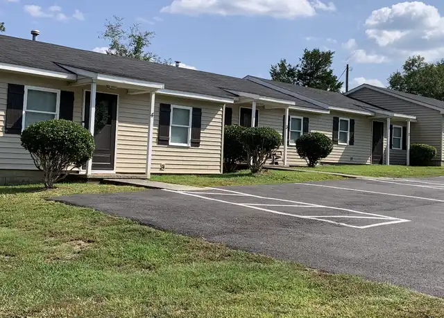 Property at 121 Jacqueline Ter NW, Milledgeville, GA, 31061, 2 beds, 1 bath, [object Object]