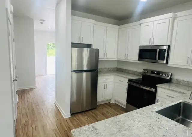 Property at 1317 S Battery St Unit B, Little Rock, AR, 72202, 3 beds, 2.5 baths, [object Object]