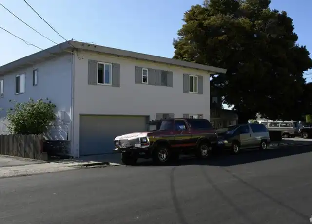 Property at 116 Pine St Unit A, Redwood City, CA, 94063, 2 beds, 1 bath, [object Object]