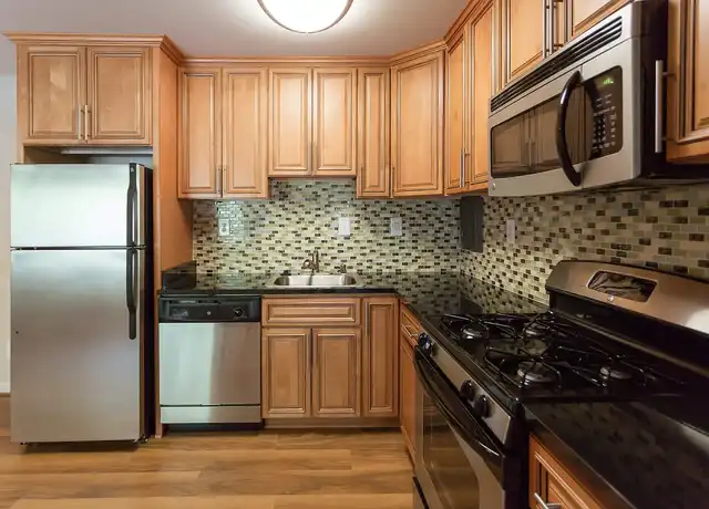 Property at Potomac Ridge Apartment Homes - 2810 Woodmark Dr, Woodbridge, VA, 22191, 1 bed, 1 bath, [object Object]