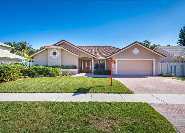 Property at 850 Amherst Ave, Davie, FL, 33325, 4 beds, 2 baths, [object Object]