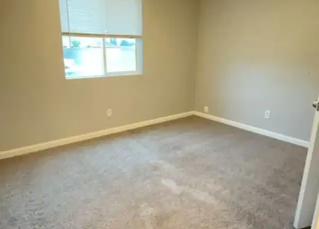 Property at 2227 N Glenn Ave Unit 101, Fresno, CA, 93704, 2 beds, 1 bath, [object Object]