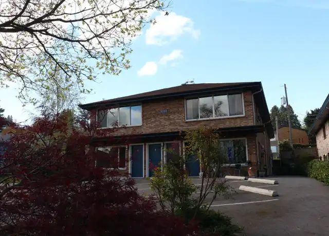 Property at 4259 Gilman Ave W Unit 8, Seattle, WA, 98199, 1 bed, 1 bath, [object Object]