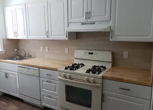 Property at 16 Jason St Unit 1, Arlington, MA, 02476, 2 beds, 1 bath, [object Object]