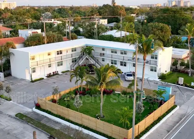 Property at 3012 Broadway Unit 204, West Palm Beach, FL, 33407, 1 bed, 1 bath, [object Object]