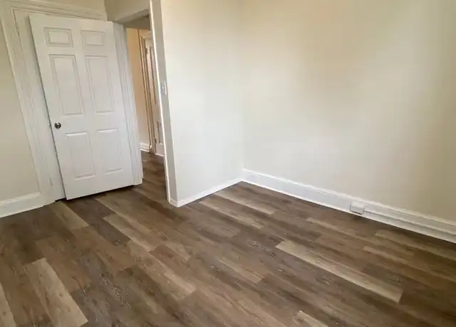 Property at 212 E Lemon St Apt 2, Lancaster, PA, 17602, 2 beds, 1 bath, [object Object]